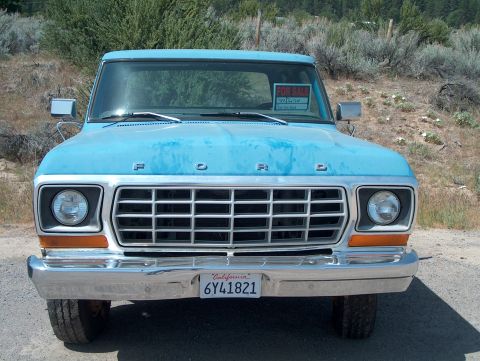 1978 Ford Bronco - This 1978 Ford F-250 truck is seen from the front, displaying its grille and chrome bumper.