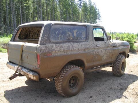 1979 Ford Bronco - This muddy 1978 Ford Bronco is ready for off-road adventure.