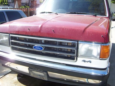 1991 Ford Bronco - Pictures taken in February, 2006 when I finally got it running right and decided to clean it up a bit.
