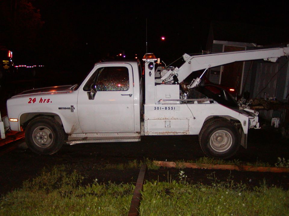 recovery unit and engine hoist
