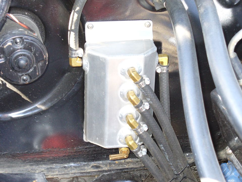 breather tank