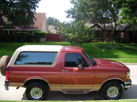 1995 Ford Bronco photo