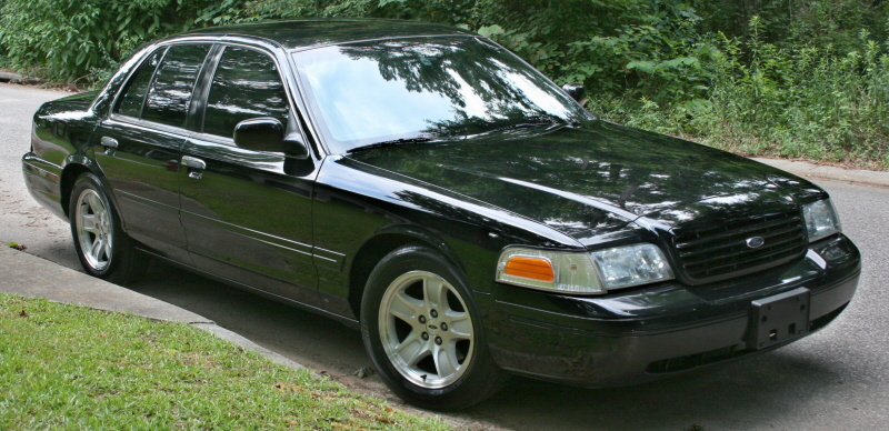 2002 Ford Crown Victoria