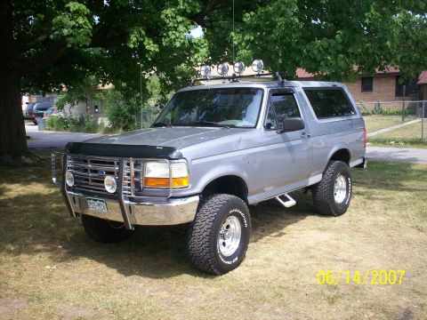 1994 Ford Bronco - 4 inch Lift and 33's