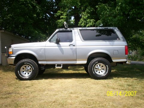 1994 Ford Bronco - 4 inch Lift and 33's