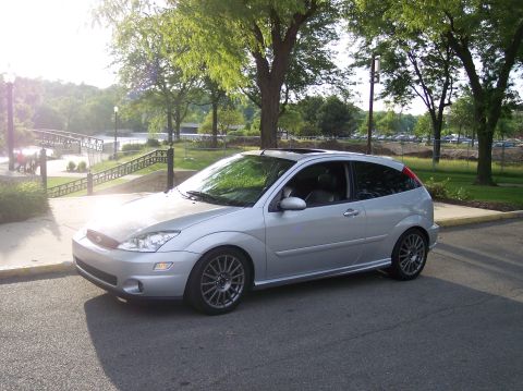 2003 Ford Focus photo