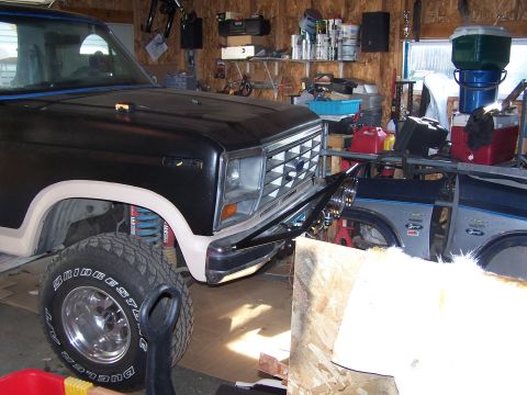 1986 Ford Bronco - Front side view