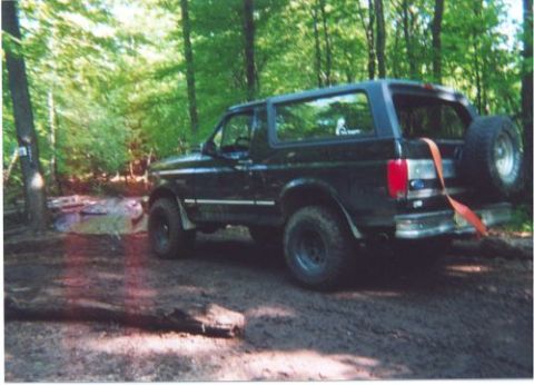 Dresser - 1996 Ford Bronco