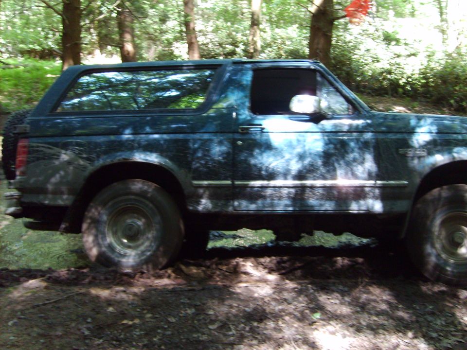 another bronco was with us also thats were he poped the beed of his tire that was a job to change