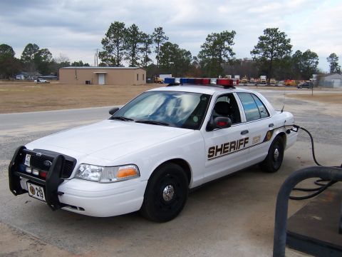 2003 Ford Crown Victoria photo