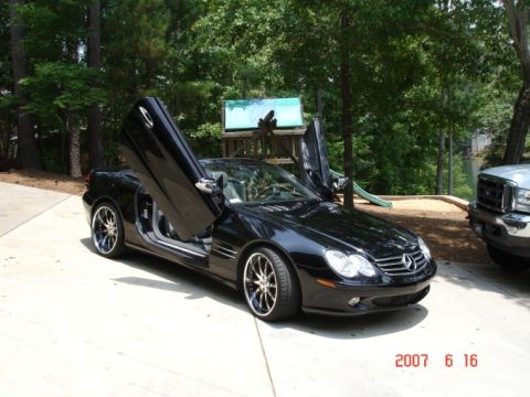 2004 Mercedes-Benz SL-Class photo