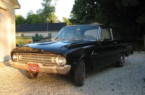 1961 Ford Falcon - falcon front