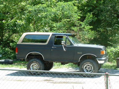 1991 Ford Bronco photo