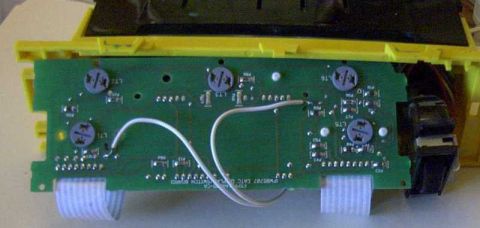 1993 Ford Taurus - Rear of a 95 display with the wires soldered on