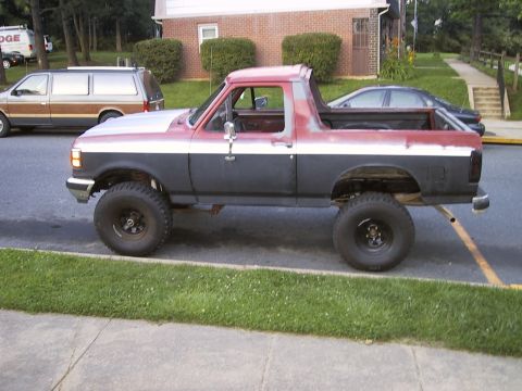 1987 Ford Bronco - after the truck liner sides, the SAS (incomplete at that) and 9" install