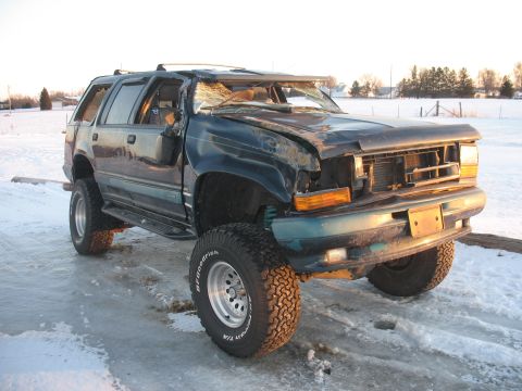 1994 Ford Explorer - This 1994 Ford Explorer shows extensive damage to its front end and windshield.