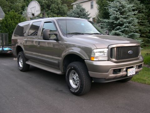 2002 Ford Excursion - Another view of the new suspension results