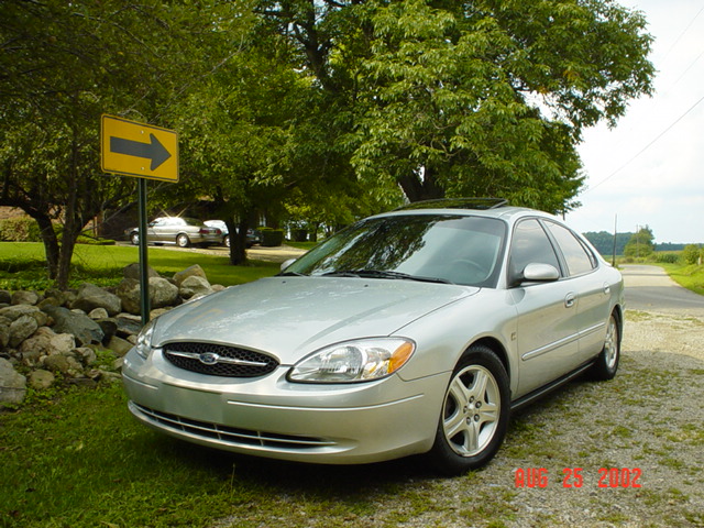 2000 Ford Taurus