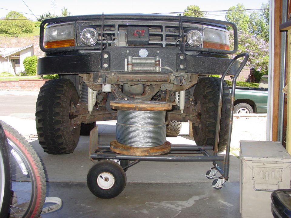 1994 Ford Bronco front with winch and large wire spool