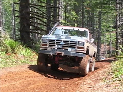 1996 Ford Bronco - Girl Power 4x4 Kassie University Firepower (6/24/2007)