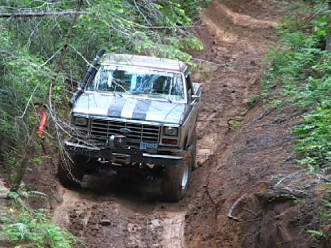 1996 Ford Bronco - Girl Power 4x4 Kassie University Firepower Steep Down Hill Semi-Controlled Slide (steeper than photo depicts) (6/24/2007)