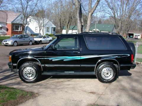 1995 Ford Crown Victoria photo