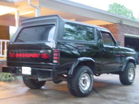 1986 Ford Bronco - Rear Passenger Side