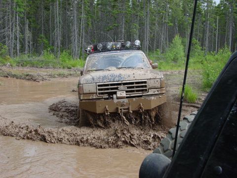 1989 Ford Bronco - more mud