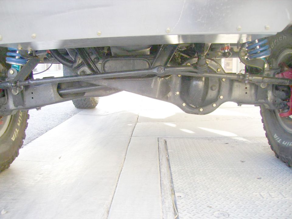 Front axle and suspension of a modified off-road vehicle