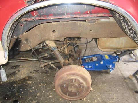 1988 Ford Bronco - first leaf off had to use an oxygen/acetelyn torch