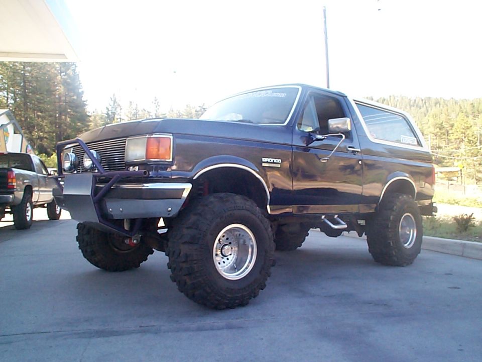 1989 Ford Bronco “purple bronc”