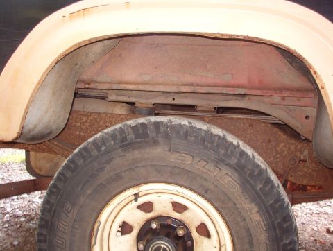 1983 Ford Bronco - These pics are even more interesting now, in hindsight. My bumpers kept me from even really getting ON the ramp, but they didn't interfere…