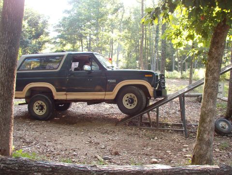 1983 Ford Bronco - These pics are even more interesting now, in hindsight. My bumpers kept me from even really getting ON the ramp, but they didn't interfere…