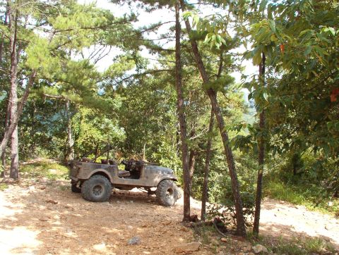 1983 Ford Bronco - Trash on the trail! Our entrance to the Rubicon was blocked by this abandoned Heep, whose LHF steering knuckle was no longer attached to th…
