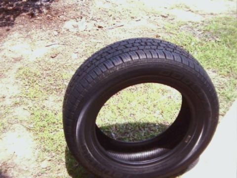 1991 Ford Taurus - This is one of four tires I have, there are 215/60R16 I’m going to get 225/55R16 next time or 225/50R16.