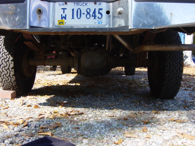 Rear differential and suspension of a pickup truck with a Virginia license plate