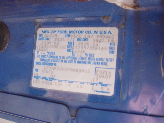 Ford F-250 certification label dated 06/85 with VIN, GAWR ratings and LT235/85R16E tire specs