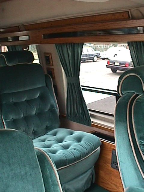 1992 Ford E150 photo