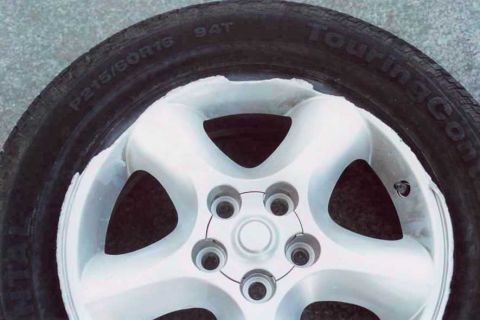 2000 Ford Taurus - Another shot of the rim before the tire got switched to the new rim.