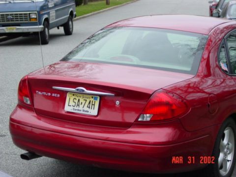 2000 Ford Taurus photo