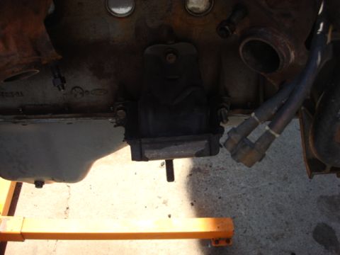 1983 Ford Bronco - here is the pass side new motor mount
