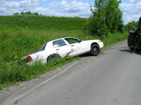 2003 Ford Crown Victoria photo