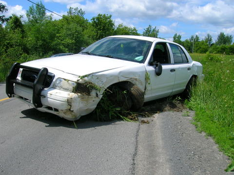 2003 Ford Crown Victoria photo