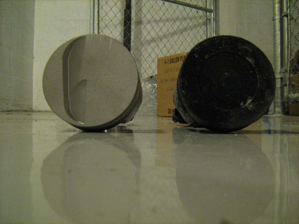 old piston and KB piston
7-7-07