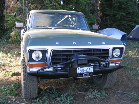 1979 Ford Bronco - This 1979 Ford Bronco is equipped with a winch and off-road tires, ready for adventure.