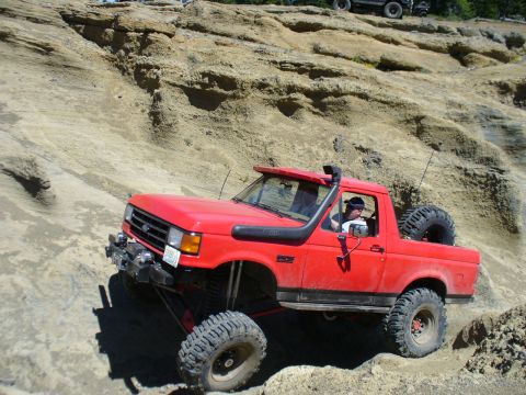 1978 Ford Bronco - Triple 6 at Moonrocks