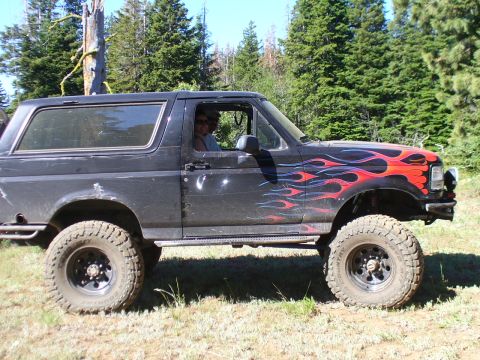1978 Ford Bronco - Greg and Wife (name?) also son Jackson (4 yrs old)
