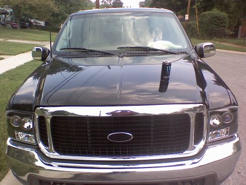 2000 Ford Excursion - grey grill....now painted black