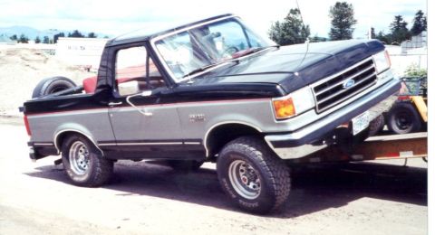 1989 Ford Bronco - Ramp test with Jons 32s