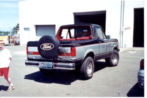 1989 Ford Bronco - No top with Jons 32s